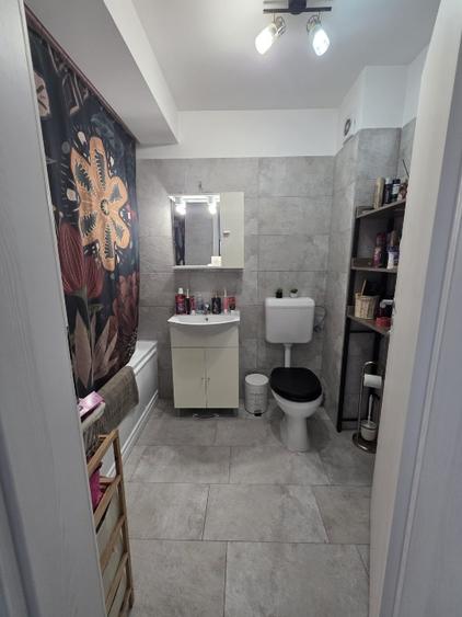 Direct proprietar - Vand apartament cu 2 camere, Metalurgiei, Sector 4 - 6