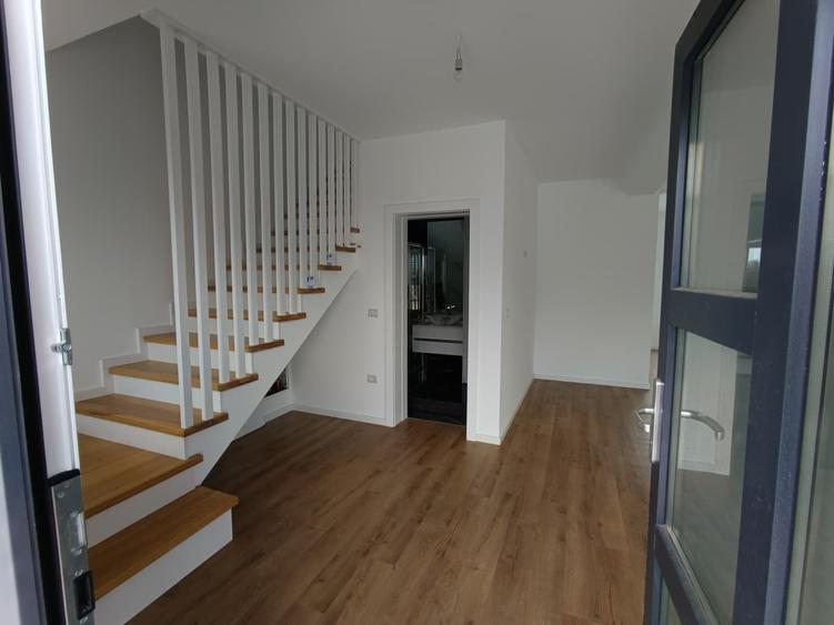 De vanzare casa, 4 camere, 110 mp, Valea Lupului, , Cod 161092 - 1