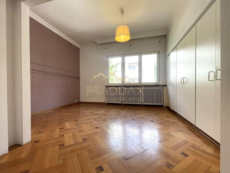 4 rooms ***203 SQM useful*** / 38 SQM terrace + garage / Primaverii - 23