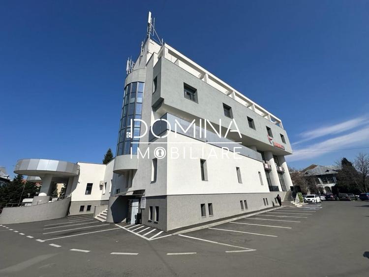 Inchiriere spatiu birou *236 mp - ultracentral * - trafic intens - 6