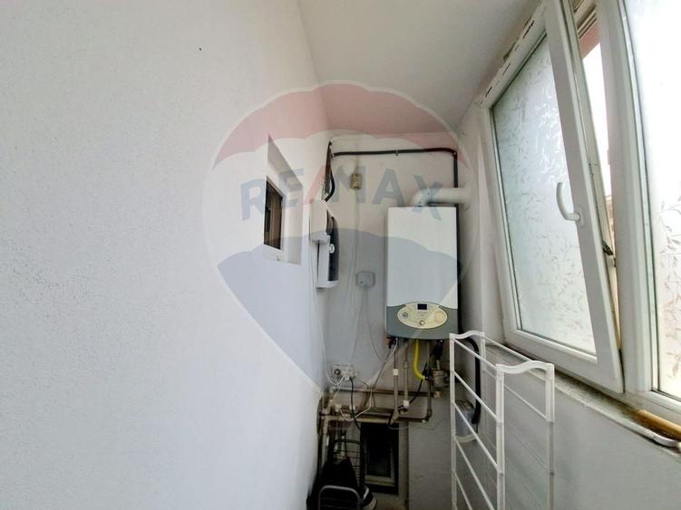 CHIRIE - Casă  4 camere , curte ,  zona LPS - 16