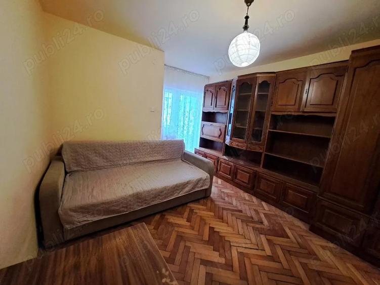 Dau in chirie garsoniera in zona Iosia - 1