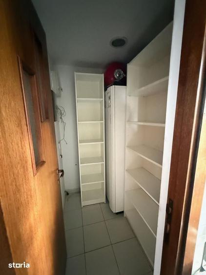 Casă cu 5 camere cu Teren 400 Mp în Blejoi