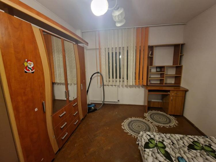 Se vinde apartament decomandat doua camere pret 85000 euro negociabil - 7