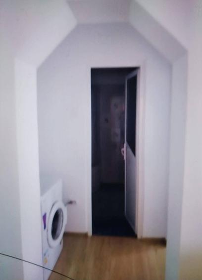 Apartament cu 2 camere, etajul 1/4, zona Podu Ros - 4