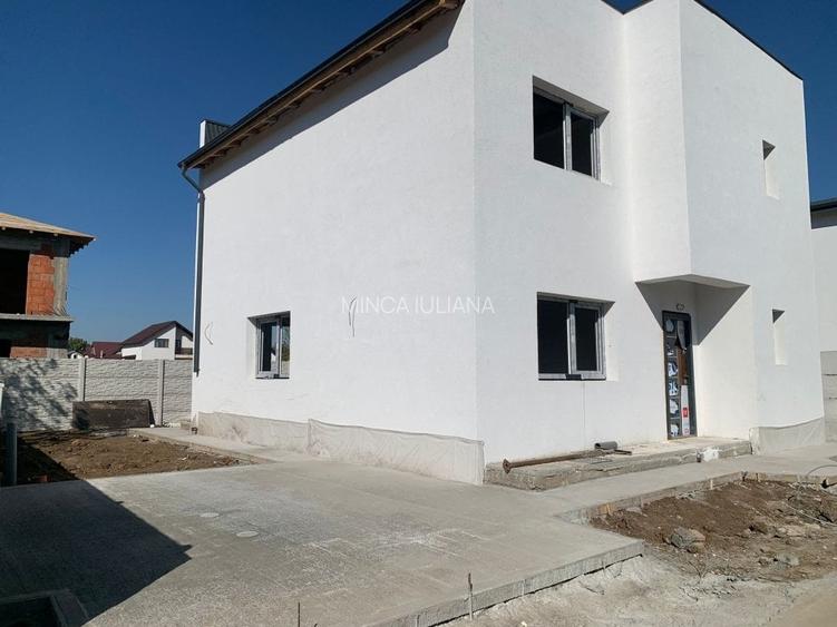 Casă individuală cu 5 camere în Berceni Casă individuală cu 5 camere în Berceni