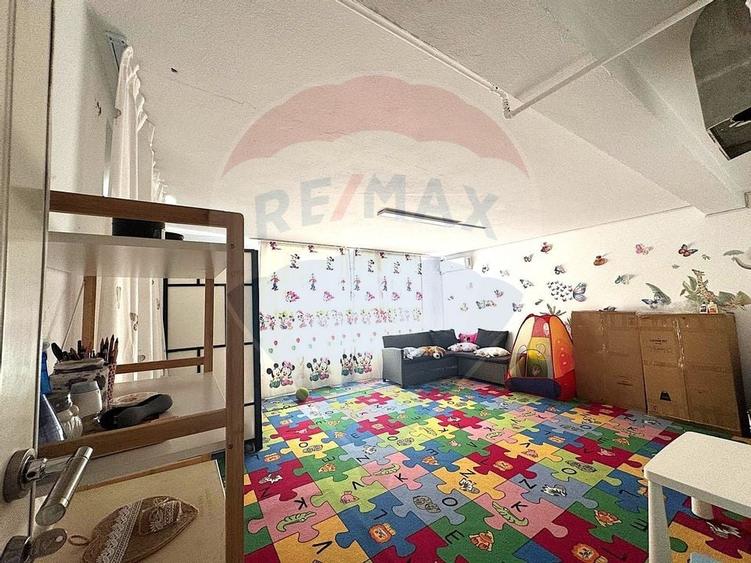 Casă / Vilă spațioasă de închiriat – Militari, zona Moinești - 23