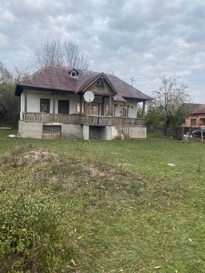 Vand casa batraneasca in Ora? Tismana - 1