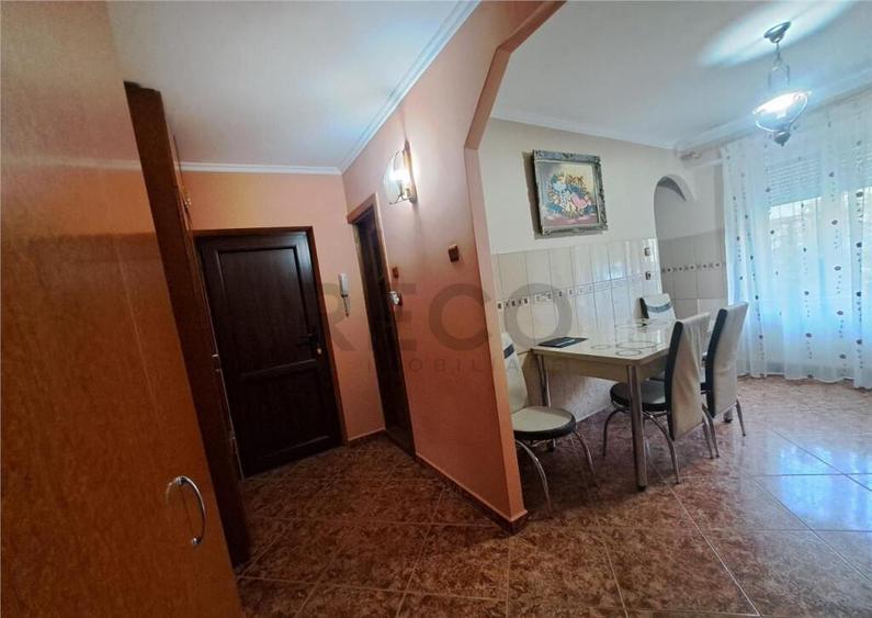 RECO Apartament cu trei camere decomandat - 5