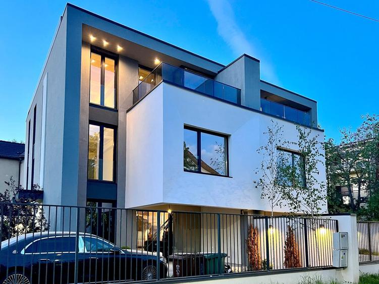 Casa noua de vanzarelanga lacul Baneasa, la cheie, finsaje la alegere - 1