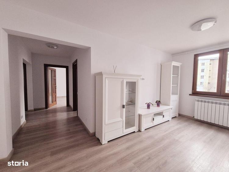 Apartament cu 4 camere, decomandat, etaj 1, ultracentral - 11