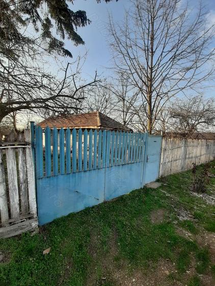 Refugiu la ?ara, aproape de Bucure?ti casa tradi?ionala cu teren 3.113 mp - 4