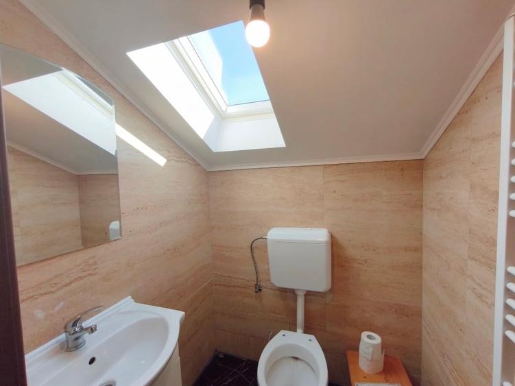 Apartament cu 4 camere decomandat, mobilat în UTA