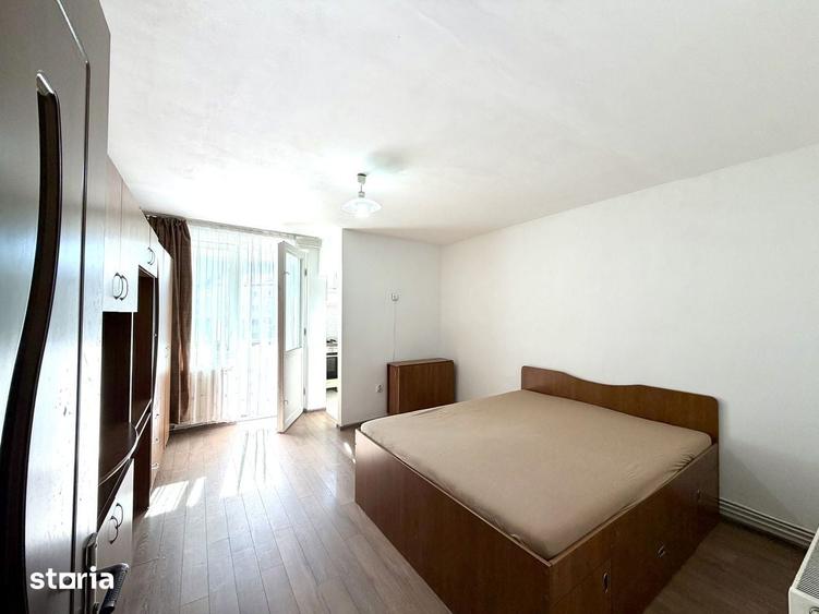Garsoniera 30 mp etaj 3 zona Tudor Vladimirescu mobilata pre? 200 Euro - 7