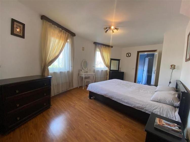 Vila cu garaj si beci, Rasnov, Brasov - 4