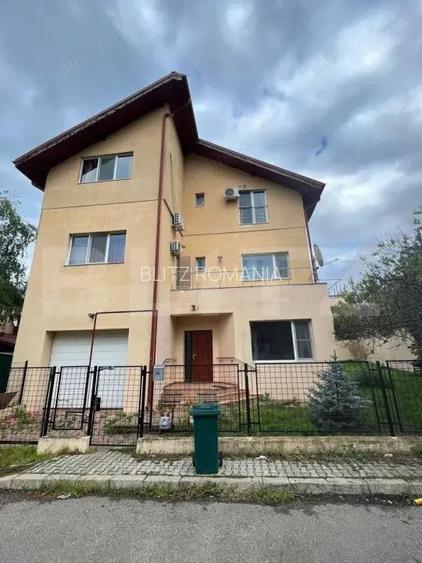 Vila deosebita cu 9 camere, 300 mp, zona Jolie Ville Vila deosebita cu 9 camere, 300 mp, zona Jolie Ville