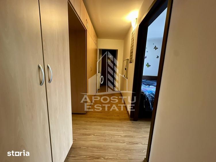 Apartament cu 4 camere decomandat, mobilat în Steaua