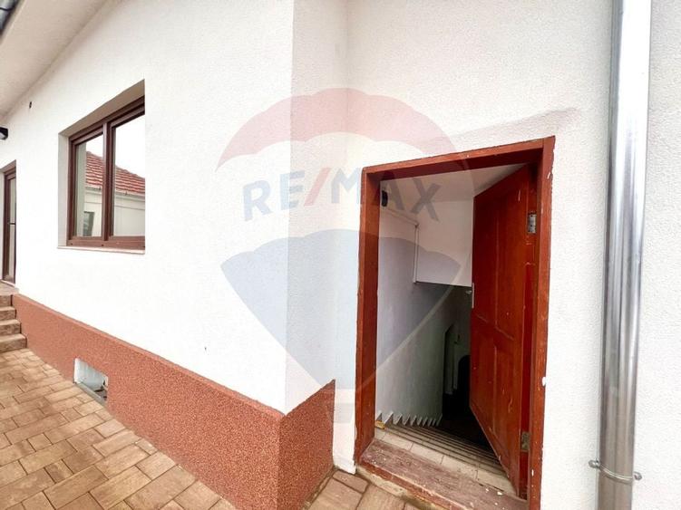 Casă de vânzare în zona Oncea, Str Ion Bogdan, teren 2.000 mp - 16