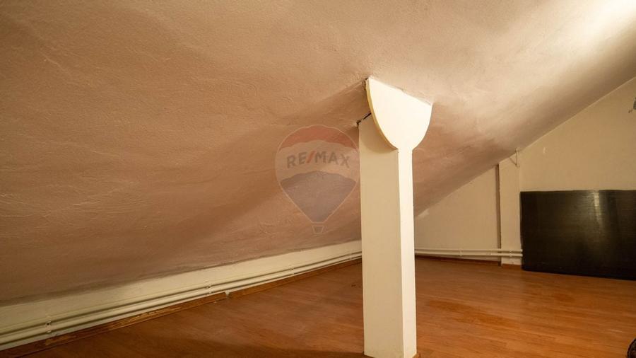 VILĂ MIXTĂ DE VÂNZARE – STRADA 1 DECEMBRIE 1918 - 52