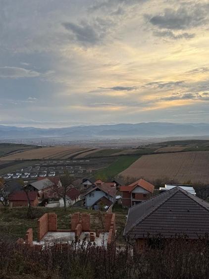 Teren de 500 mp, în Șura Mare