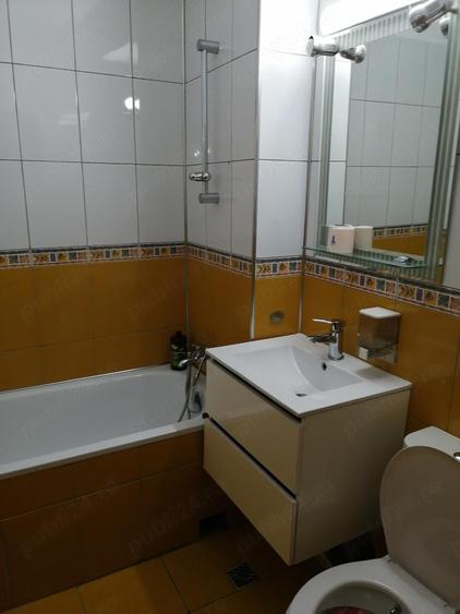 ULTRACENTRAL-ap 3 camere proprietar - 8