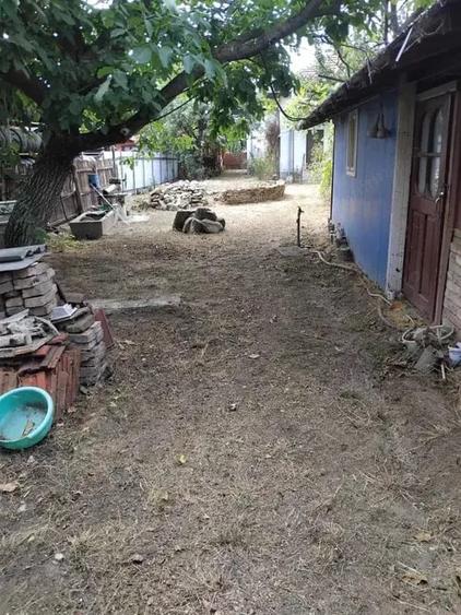 Casa caramida si Teren 1770mp Vanju Mare la DN56A - 2