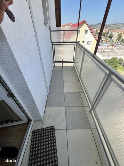 INCHIRIEZ apartament 1 camera spatios, zona Terezian - 3