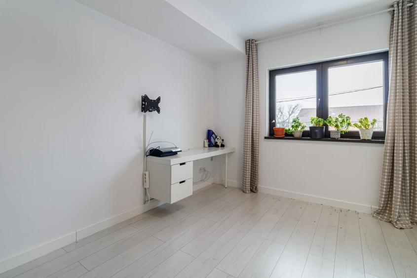 Casa Corbeanca - Curte si liniste - 9