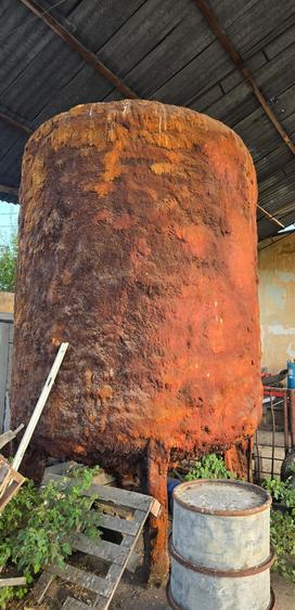 Vand hale frig (1200 mp)+teren intravilan 6400 mp (3000 curte betonata) in Carani (intre TM si AR ) - 2