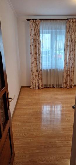 Apartament de vanzare - 5