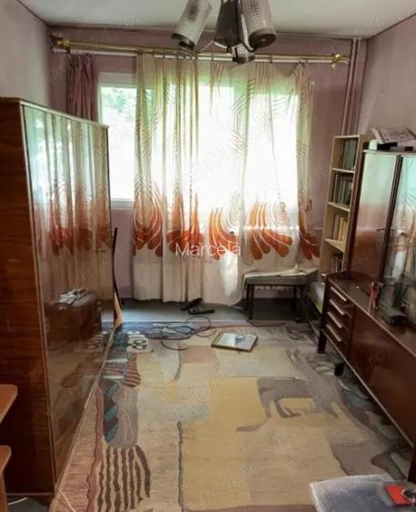 Apartament 3 camere de vanzare Berceni - Covasna