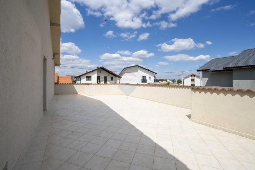 De vânzare casă /pensiune în zona Nufarul - 21