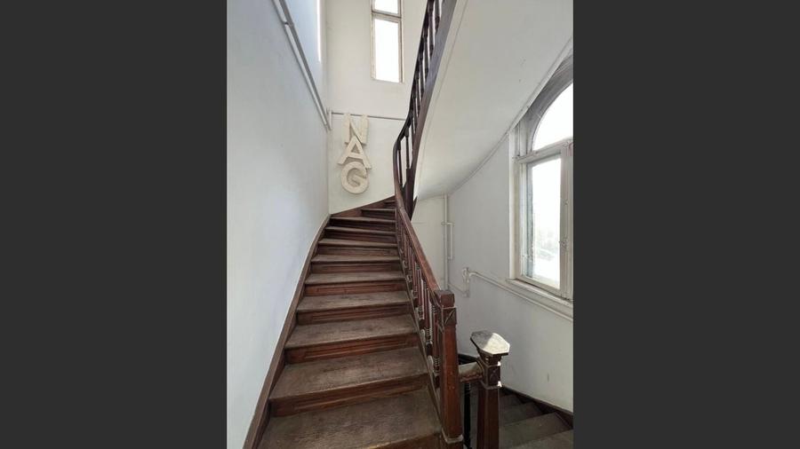 Cladire interbelica - Piata Victoriei - 4