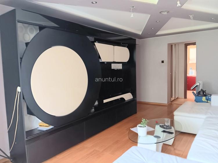 Ferdinand, 3/4, 2 camere Ferdinand, 3/4, 2 camere