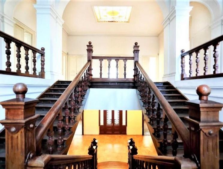 Vila cu arhitectura deosebita, B-dul Dacia, teren 1200 mp - 1