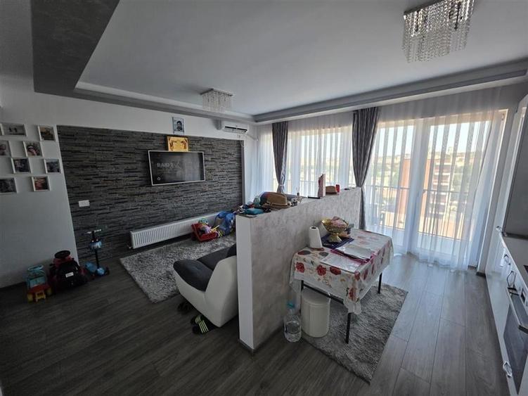 RECO Apartament 3 camere Prima bloc nou zona Centrala - 2