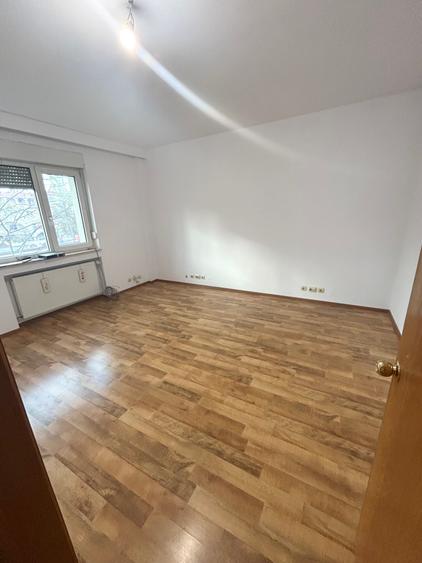 Pantelimon-Fundeni / Apartament 3 cam in vila / Loc de parcare-Curte - 4