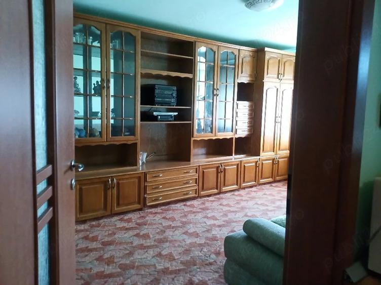 Apartament cu 2 camere decomandat în Girocului