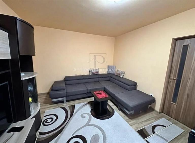 BLASCOVICI - 2 Camere - Parter - Renovat - Zona linistita BLASCOVICI - 2 Camere - Parter - Renovat - Zona linistita