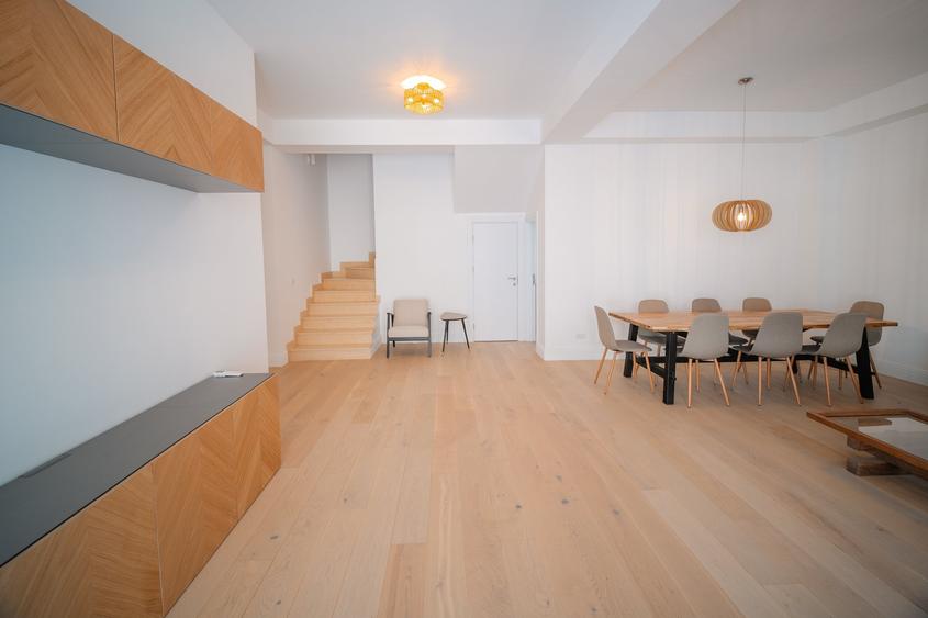 VILA 9 CAMERE - MOBILATA - CORBEANCA - COMISION 0% - 10