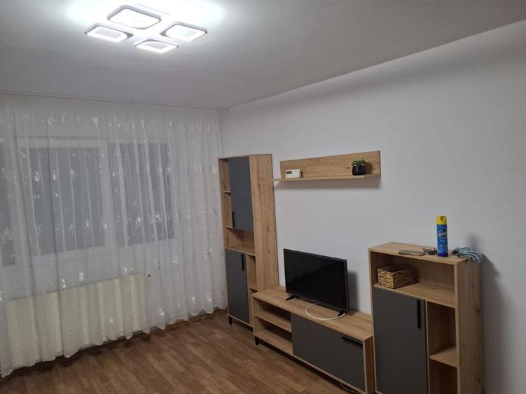 De inchiriat apartament 2 camere. - 2