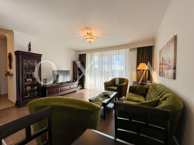 Apartament cu 3 camere semidecomandat, mobilat în Torontalului