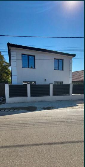 Casă individuală cu 4 camere cu Canalizare în Corbeanca