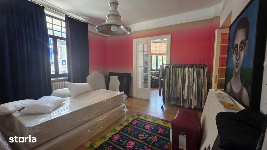 Apartament cu 5 camere în Eminescu