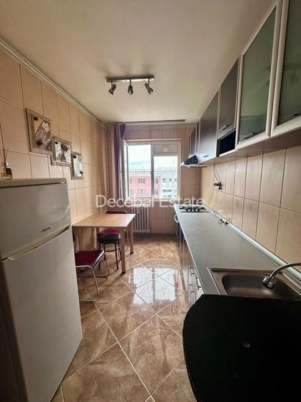Apartament cu 2 camere decomandat, mobilat în Sălăjan