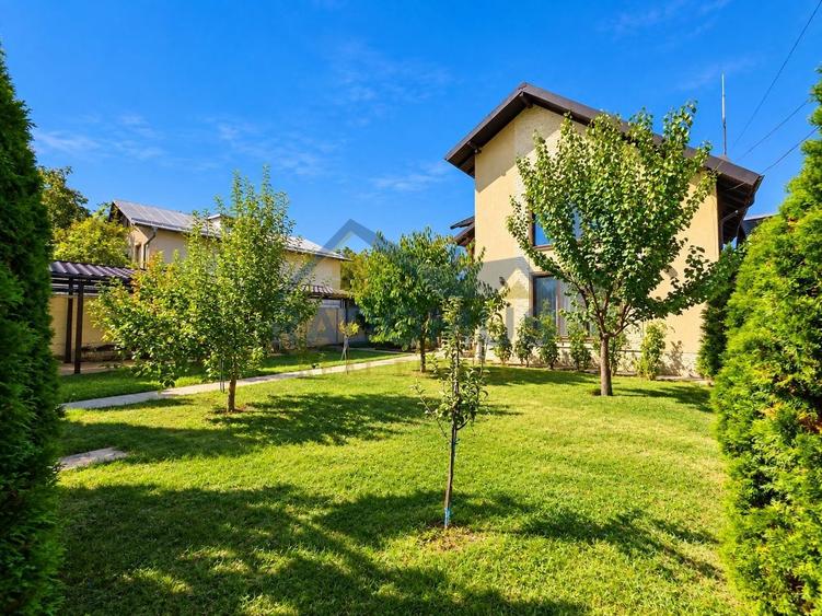 Casă individuală cu 6 camere cu Canalizare în Bereasca