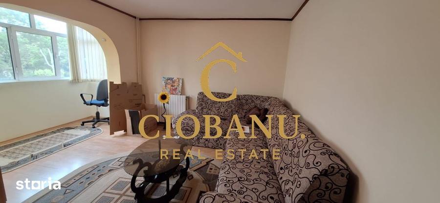 Apartament cu 3 camere decomandat, mobilat în Rovine