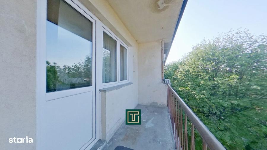 Apartament cu 2 camere decomandat în Podgoria