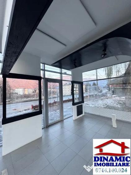 Spațiu comercial, de 30 mp, în Central