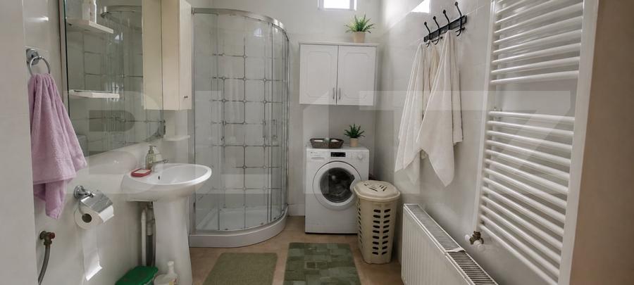 Casă individuală cu 3 camere cu Canalizare în Ultracentral